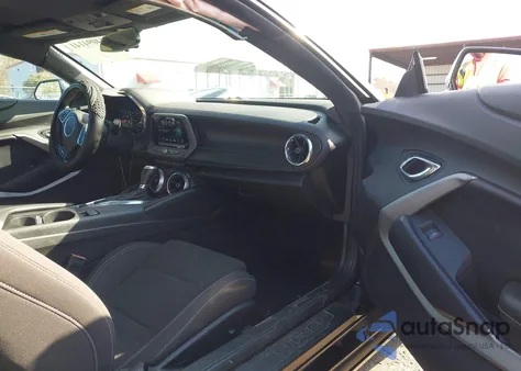 2017 Chevrolet Camaro 1Ss z USA, uszkodzony, nr VIN 1G1FF1R71H0104547